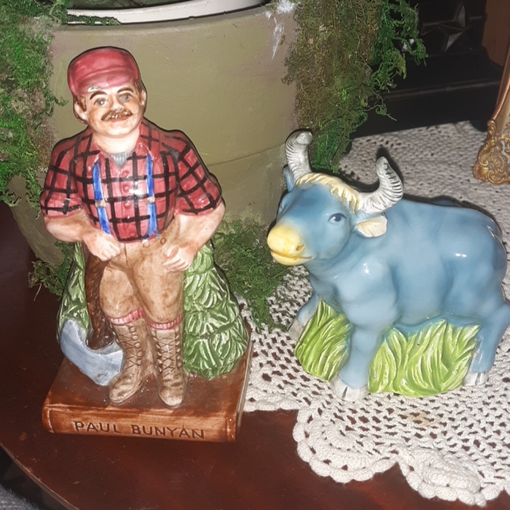 Paul Bunyon and Babe salt and pepper shakers